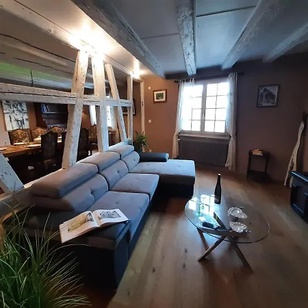 Dock 23 Apartment